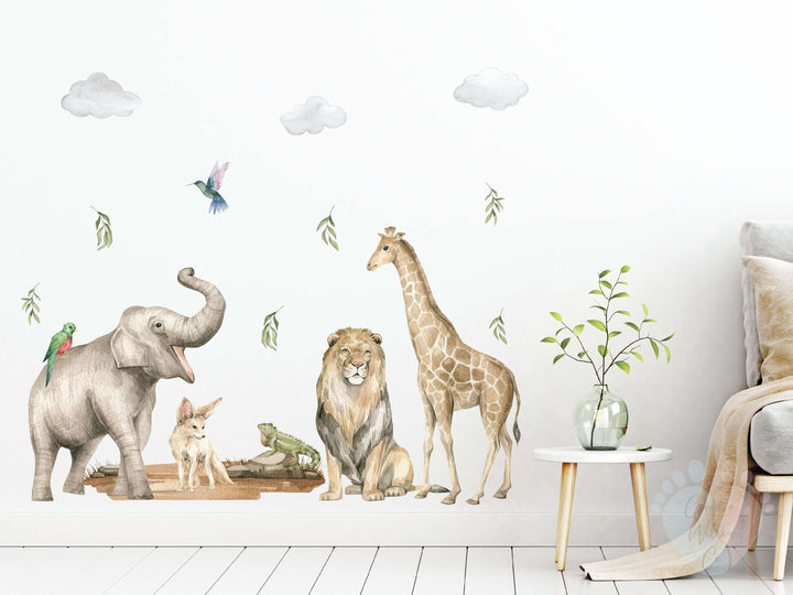 Charming Jungle Animal Wall Decals Featuring a Vibrant Mural Of Animals And Birds