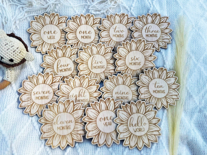 Laser Cut Wooden Sunflower-shaped Milestone Markers For Wood Flower Birth Milestones